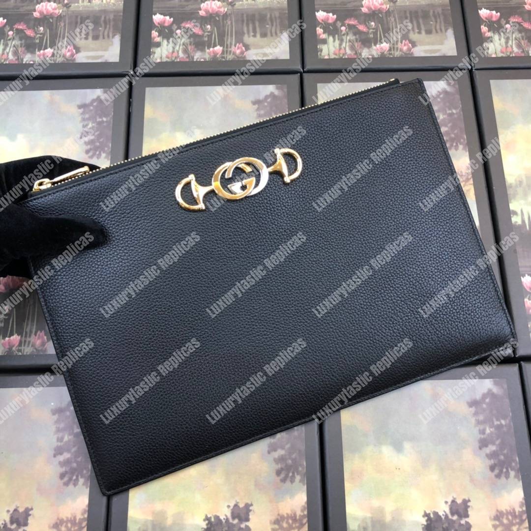 G*u*i zumi grainy leather pouch black
