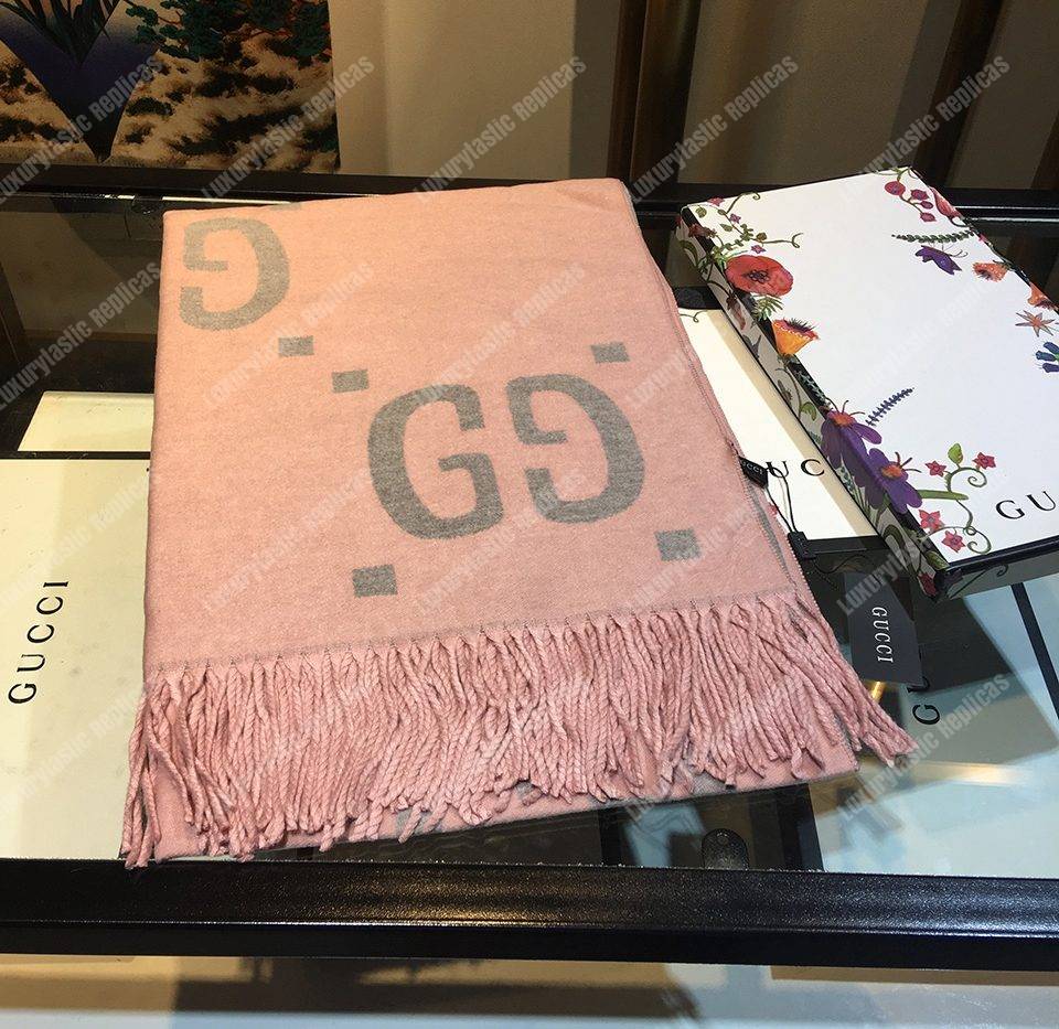 G*u*i gg jacquard wool silk scarf light grey & pink