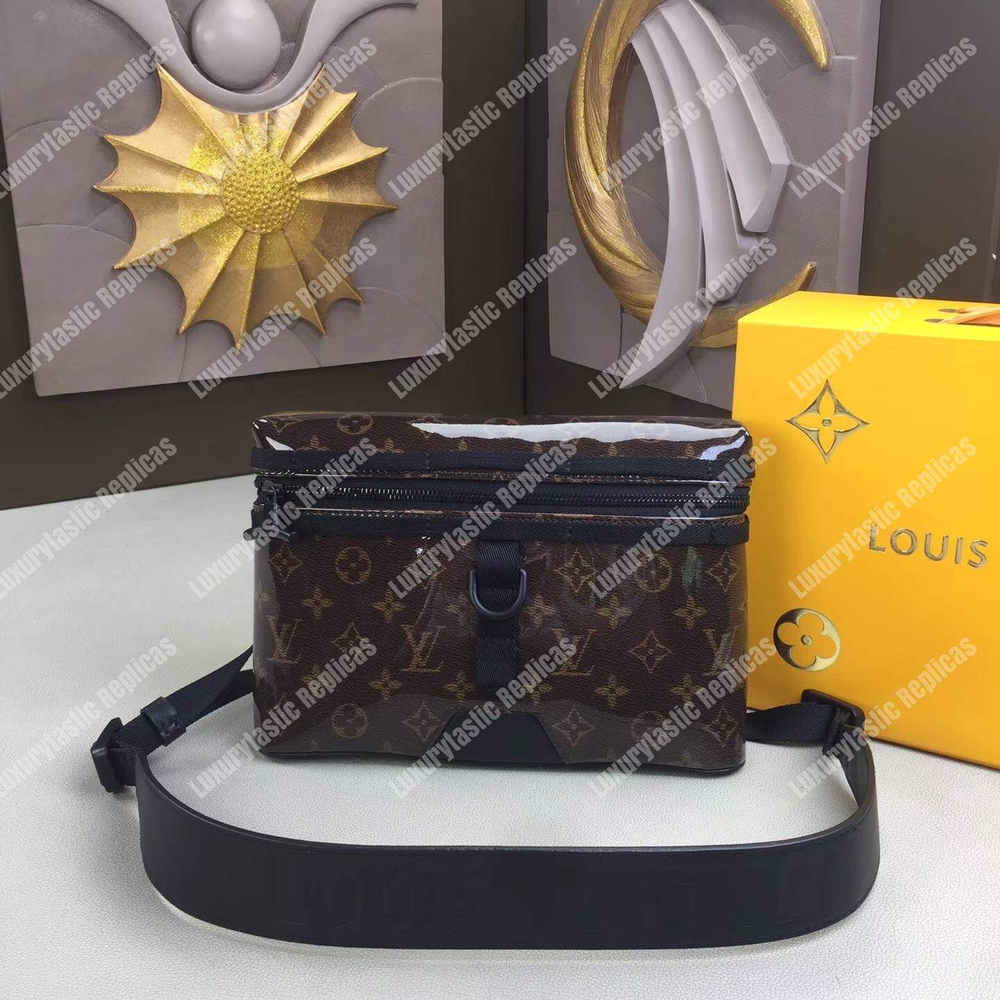 LV Messenger PM Monogram Glaze
