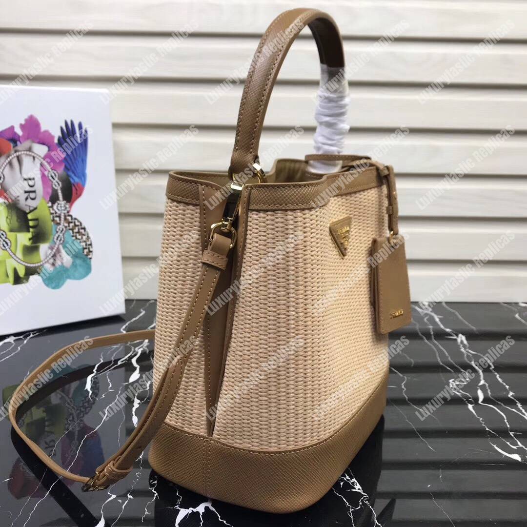 Pra*a panier medium straw bag brown