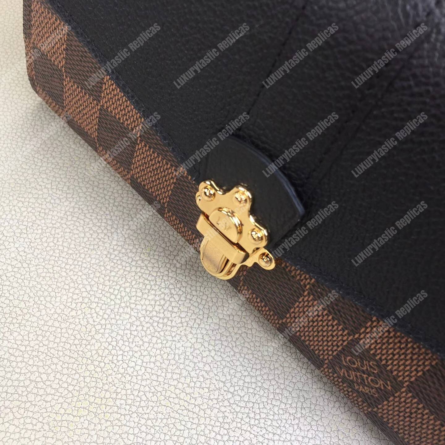 LV Clapton Wallet Damier Ebene Noir