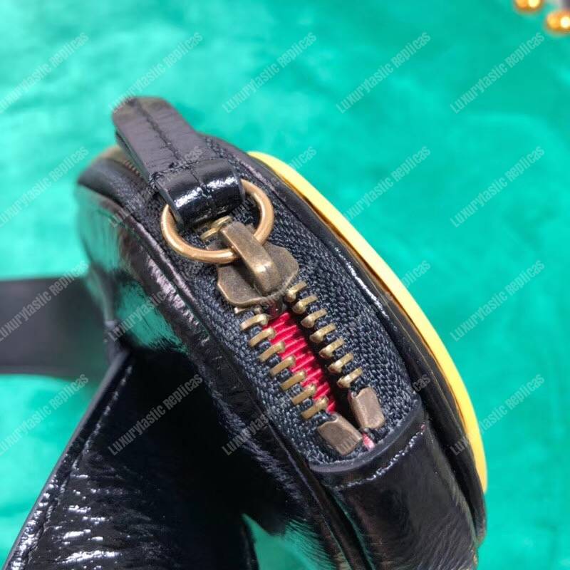 G*u*i oval belt bag rubber logo black