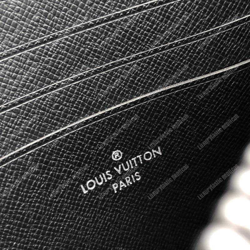 LV Discovery Pochette PM Monogram Eclipse Canvas