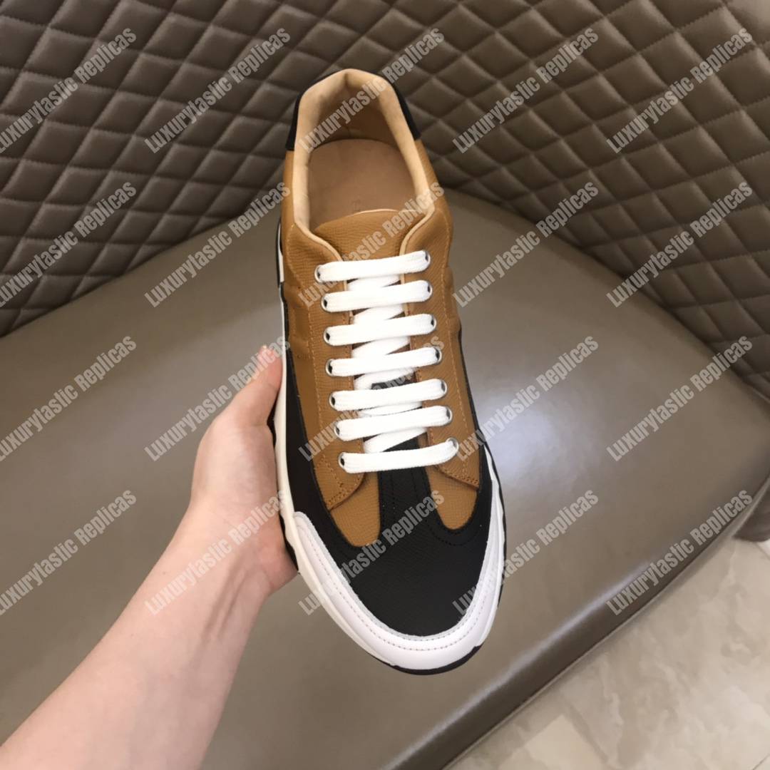 H**mes trail sneaker brown