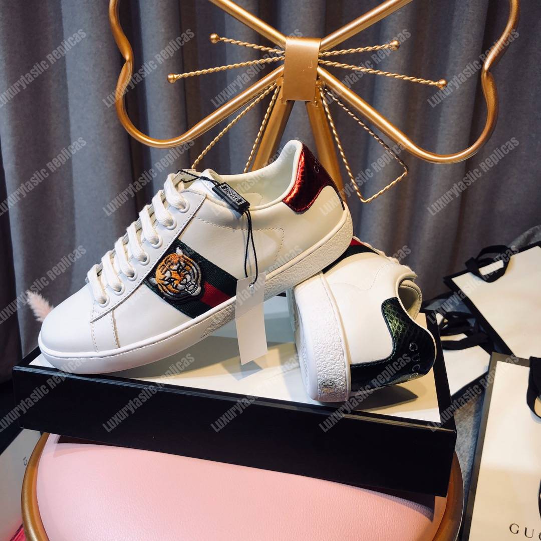 G*u*i ace embroidered sneaker