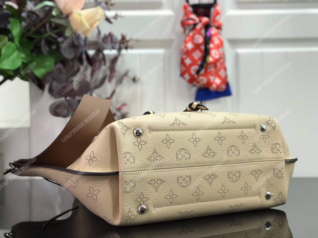 LV Girolata Monogram Crème Beige