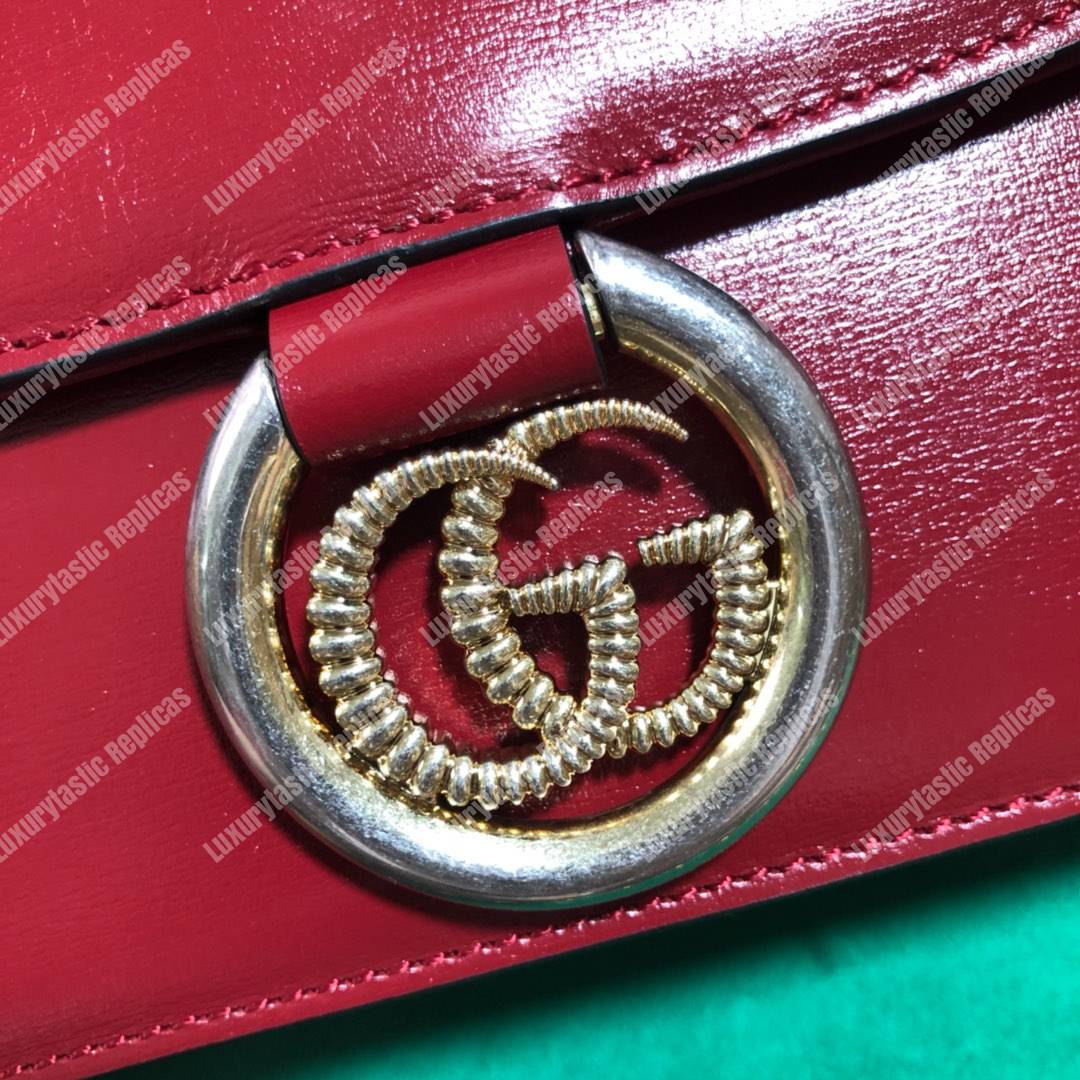 G*u*i small leather shoulder bag red