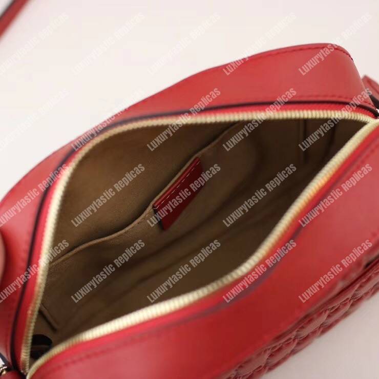 G*u*i signature linea bag red