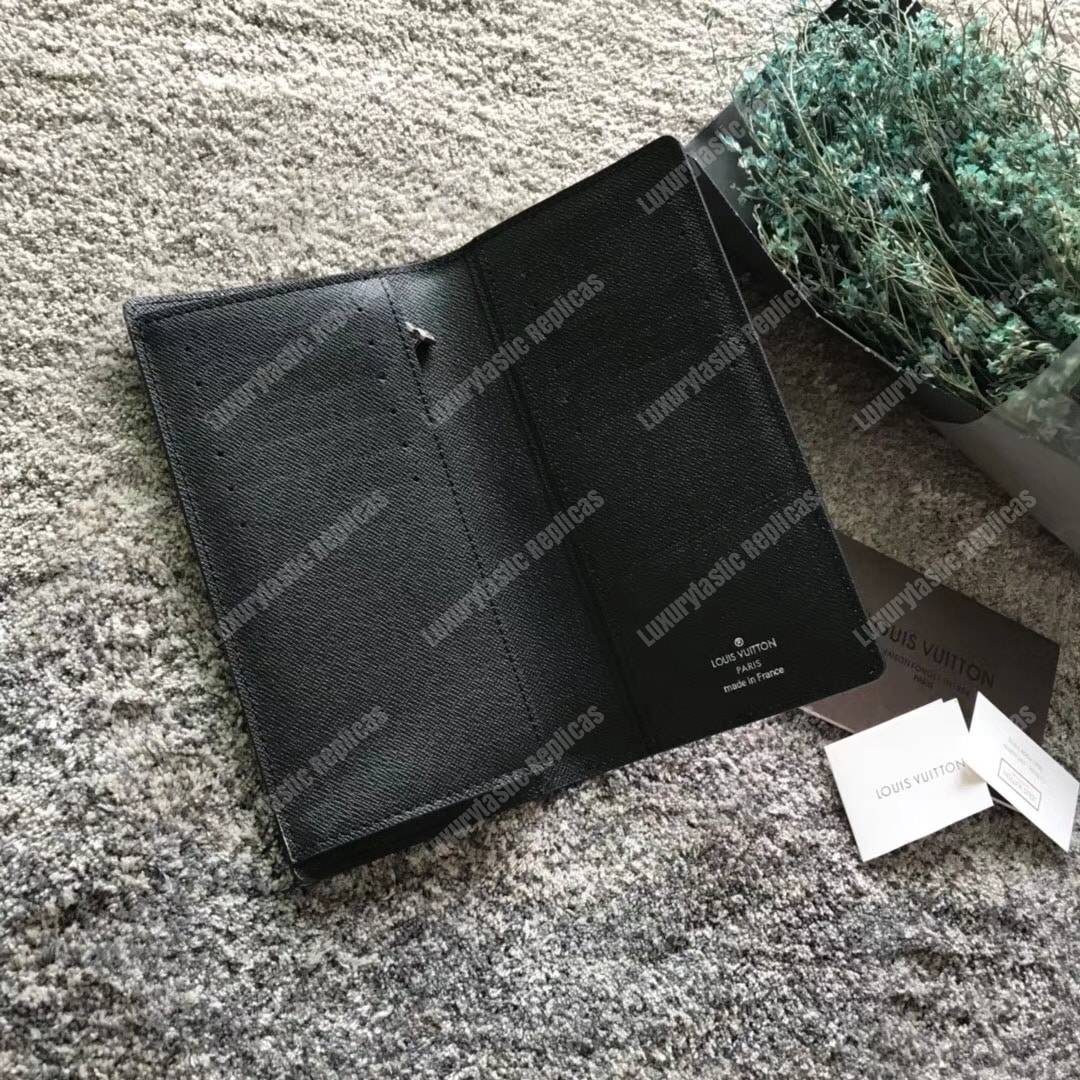 LV Brazza Wallet Taiga Leather Noir Gris