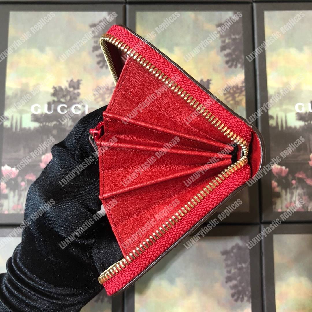 G*u*i gg sup*e zip around wallet with pink bosco patch
