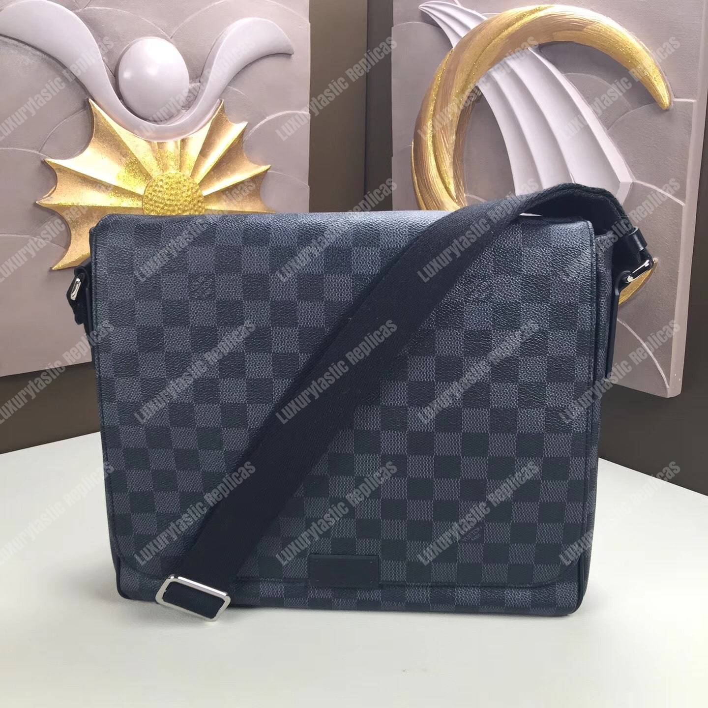 LV District MM Messenger Bag Damier Graphite Canvas