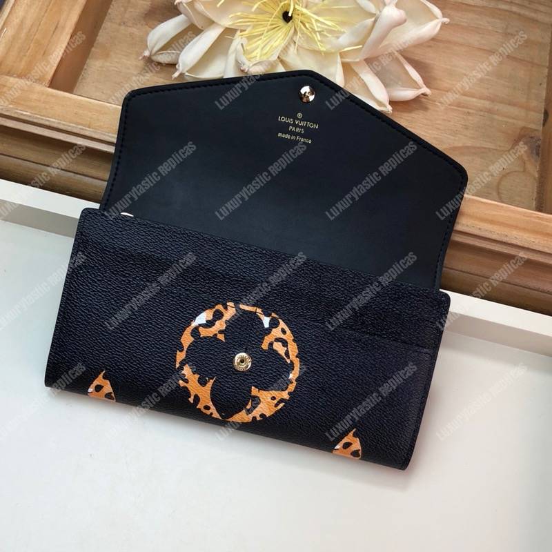 LV Jungle Sarah Wallet Giant Monogram