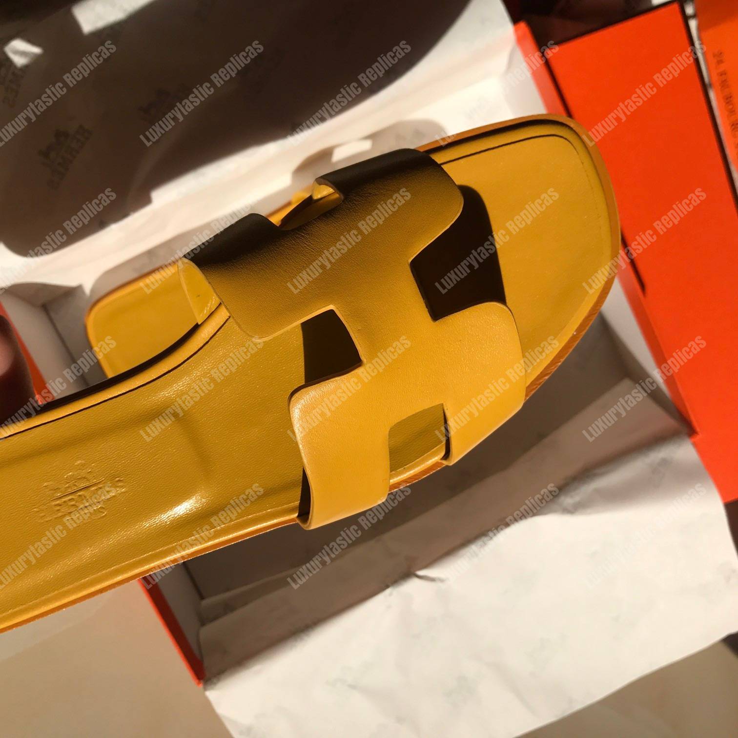 H**mes oran sandal calfskin leather yellow
