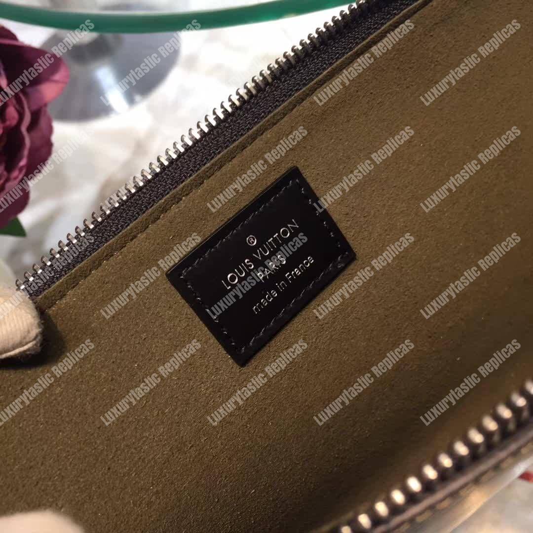 LV Pochette Essential V