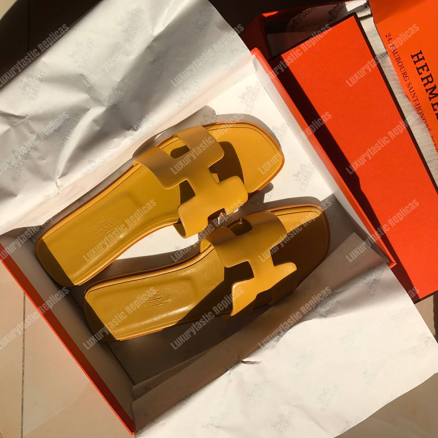 H**mes oran sandal calfskin leather yellow