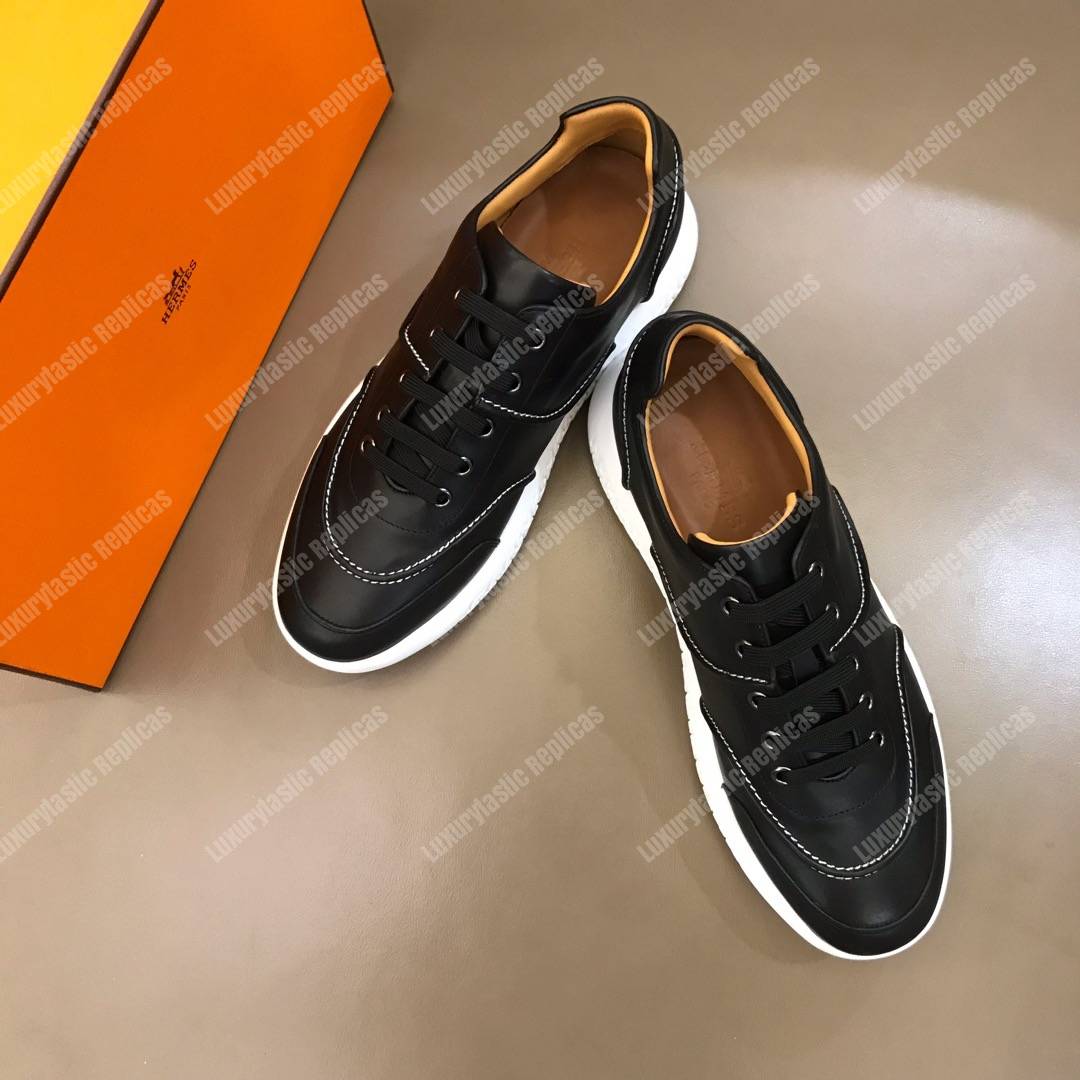 H**mes turn sneaker black