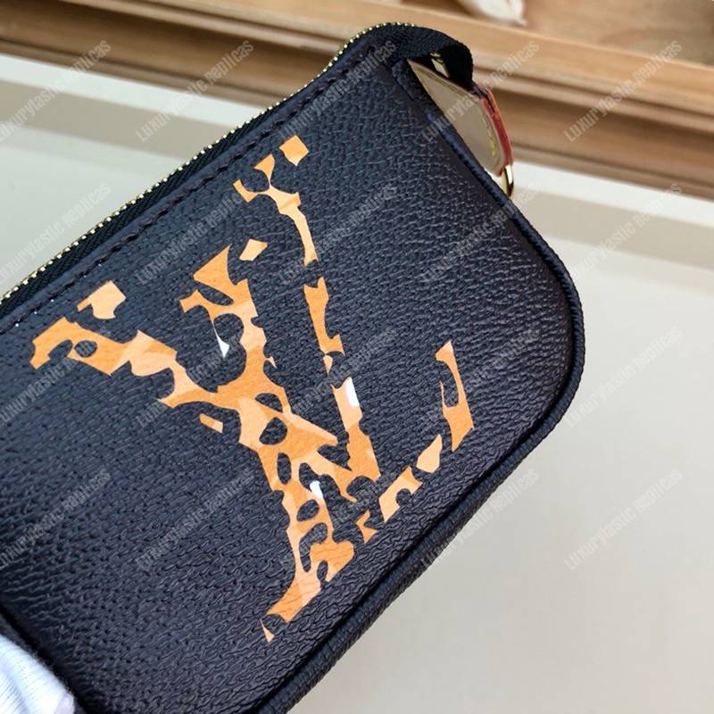 LV Jungle Micro Pochette Accessoires Giant Monogram