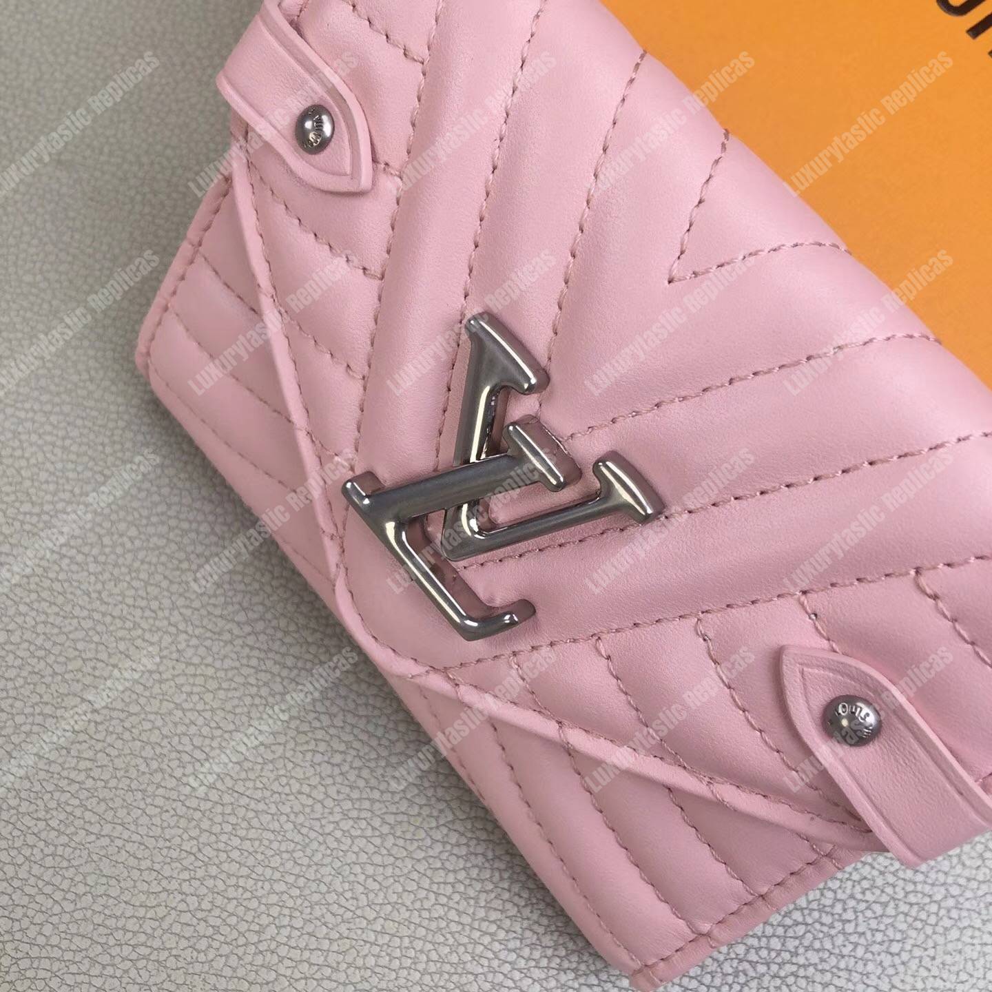 LV New Wave Compact Wallet Smoothie Pink