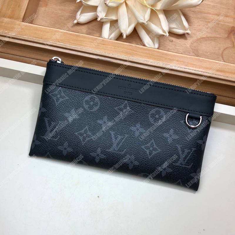 LV Discovery Pochette PM Monogram Eclipse Canvas