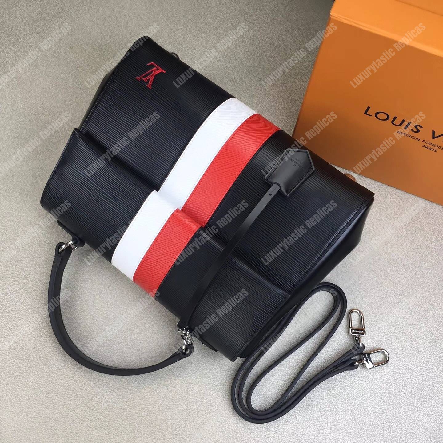 LV Cluny MM Epi Leather
