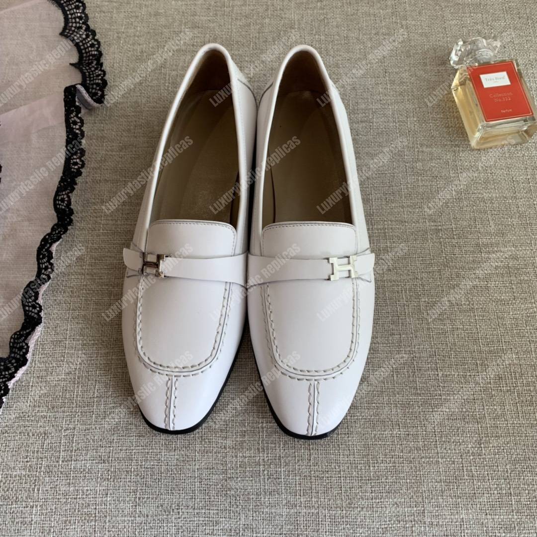 H**mes h buckle loafer white