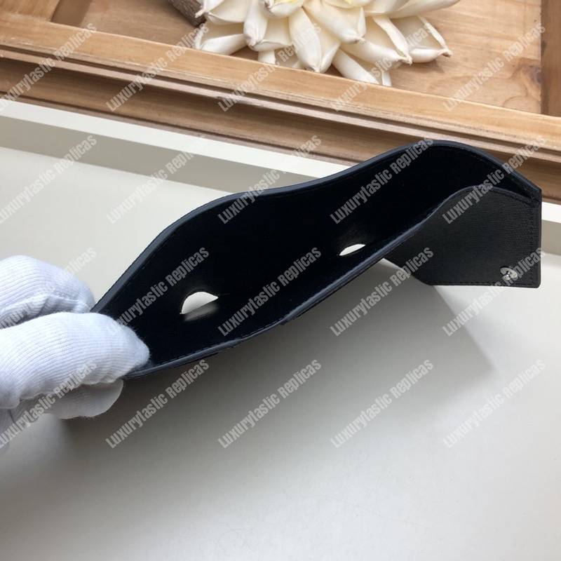 LV Special Edition Victorine Wallet Epi leather in Black