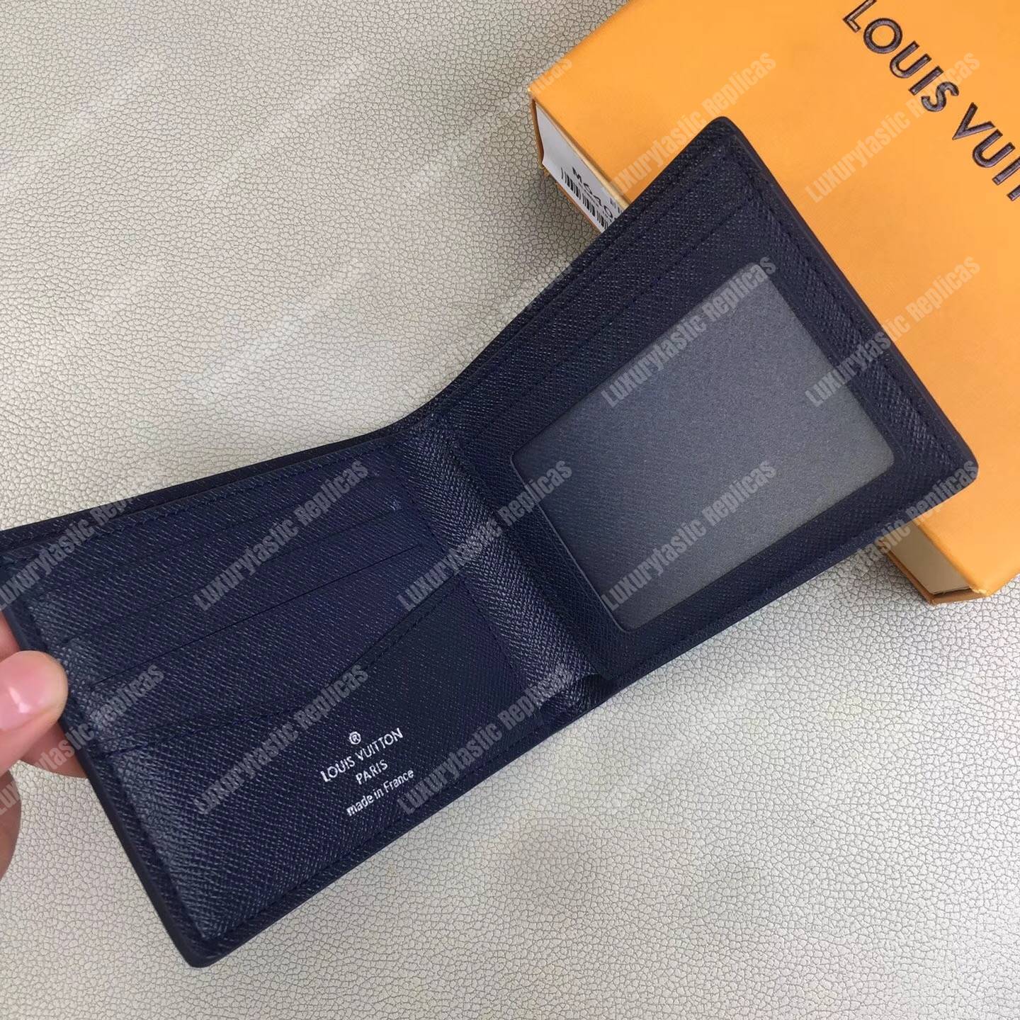 LV Slender ID Wallet Taiga Leather Bleu Marine