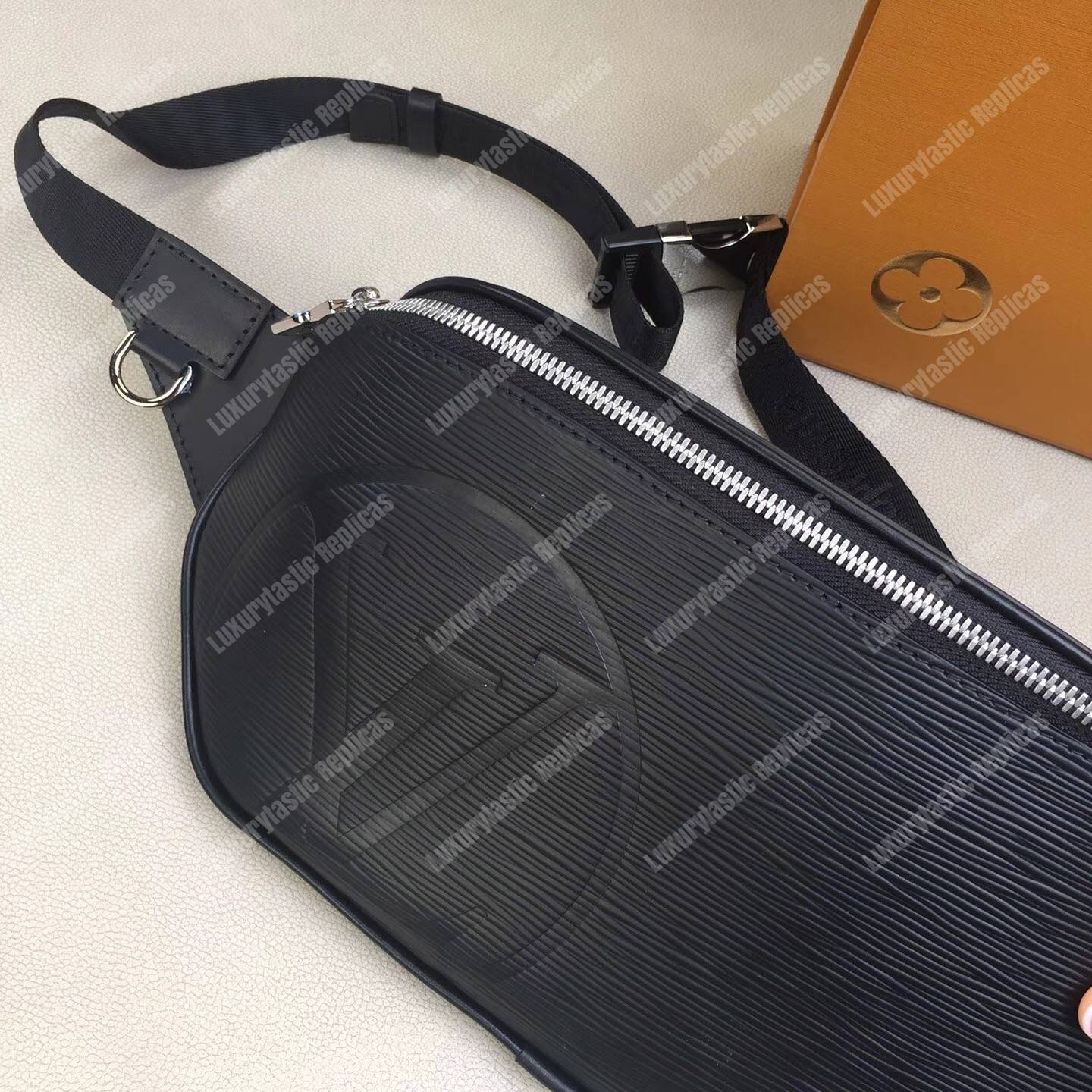 LV Bumbag Epi Leather Noir