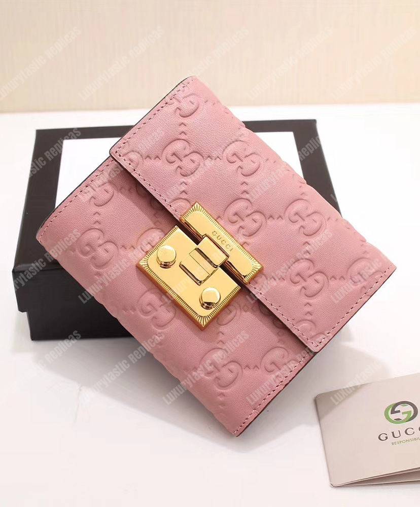 G*u*i gg padlock wallet magnolia