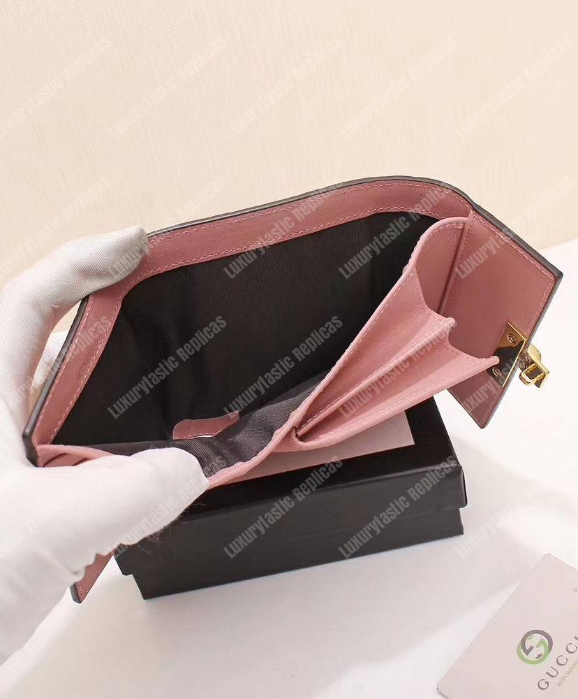 G*u*i gg padlock wallet magnolia