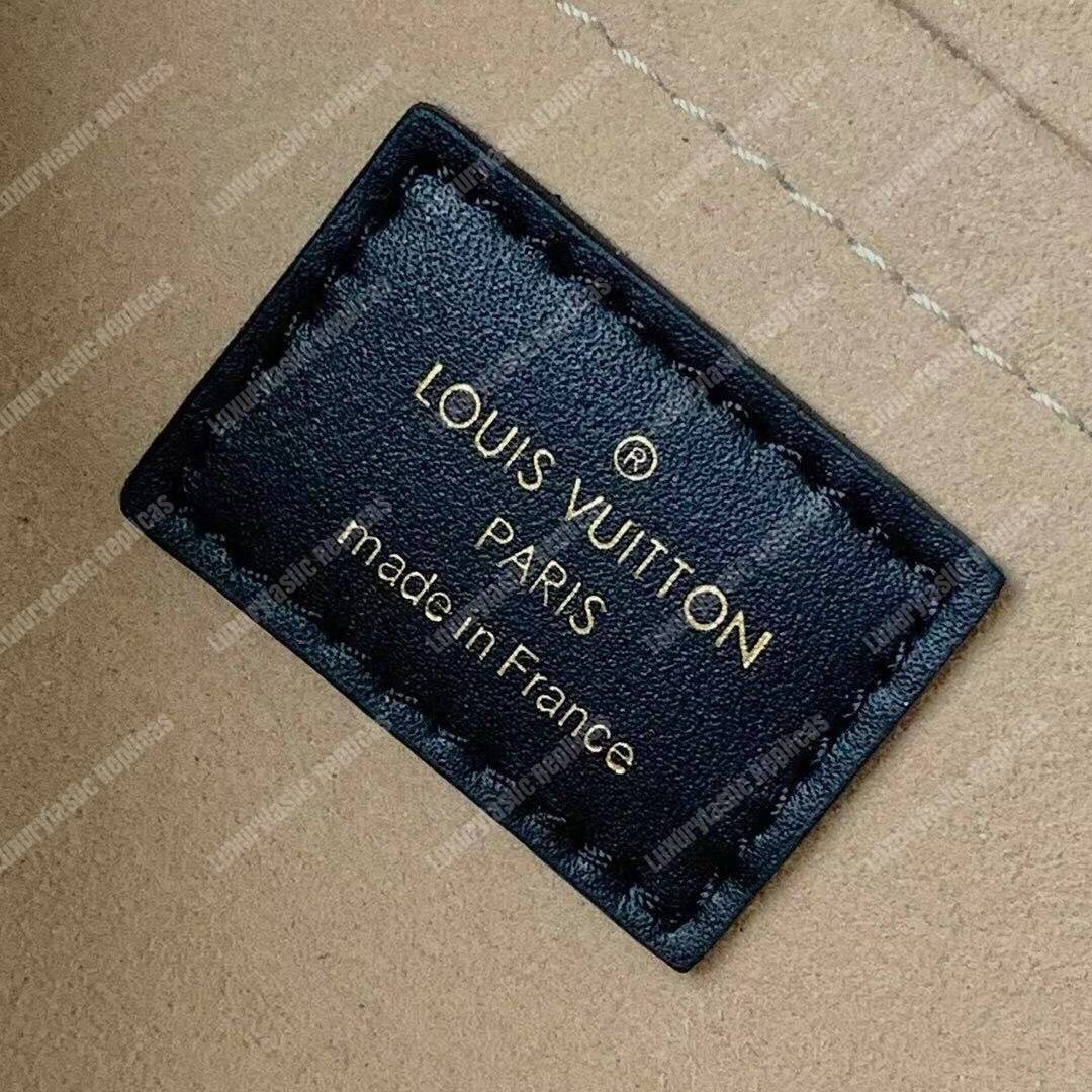 LV On My Side Rouge Pirate