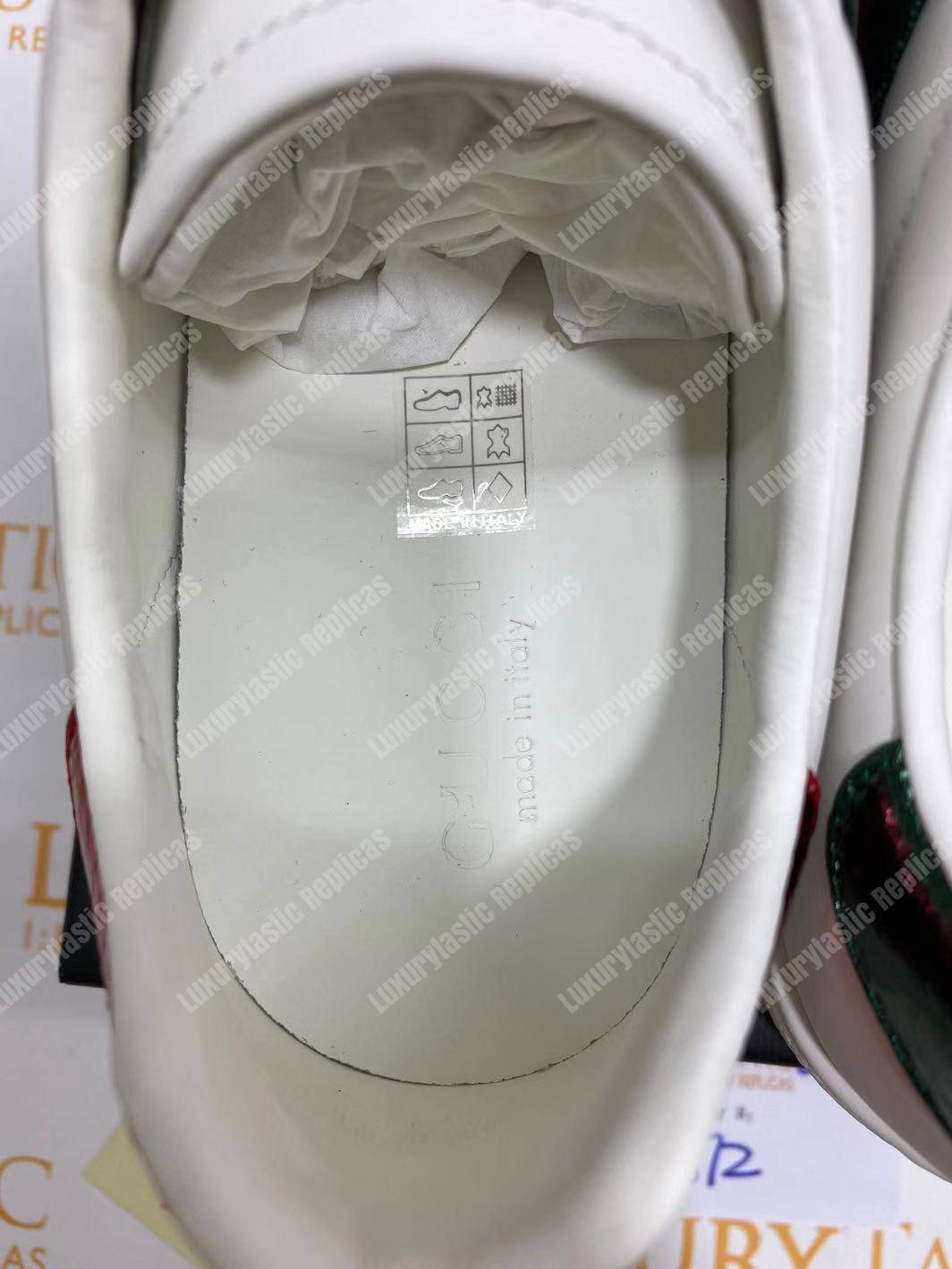 G*u*i ace embroidered bee sneaker white