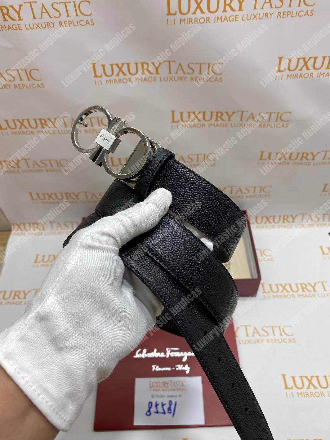 ﻿Salvatore Ferragamo Adjustable and Reversible Gancini Belt