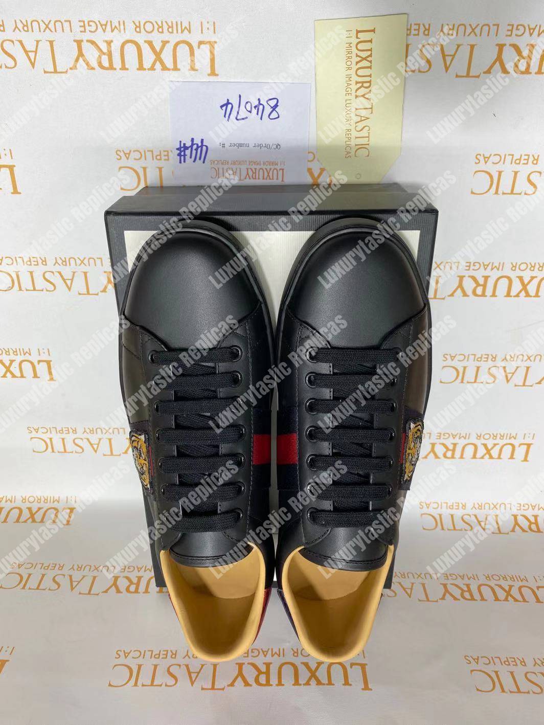 G*u*i ace embroidered tiger sneaker black