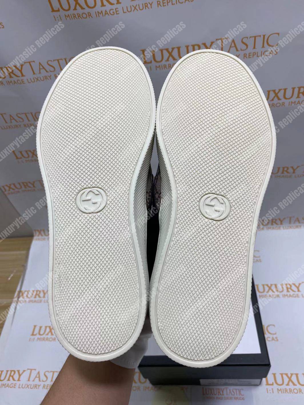G*u*i gg sup*e tiger slip-on sneaker