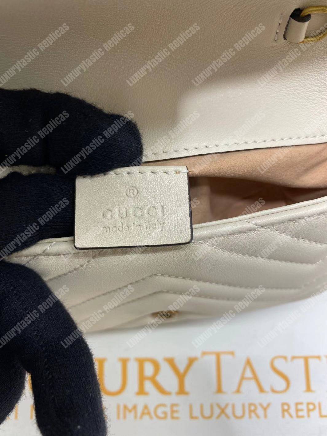 G*u*i gg marmont matelassé super mini bag white