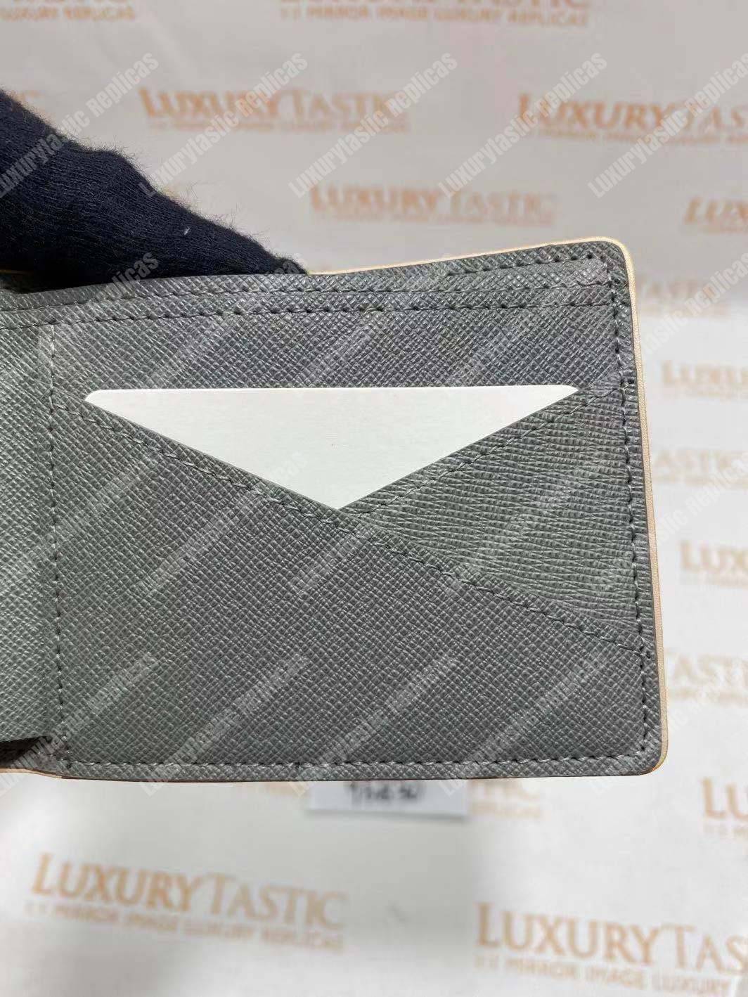 LV Fall-Winter 2018 Multiple Wallet Monogram Titanium