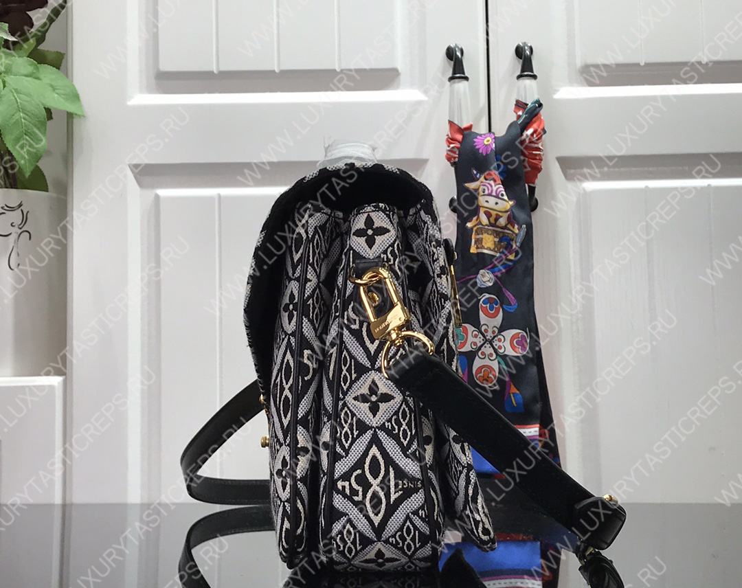 l**is V*t*n lv pochette mÉtis​ grey m57272