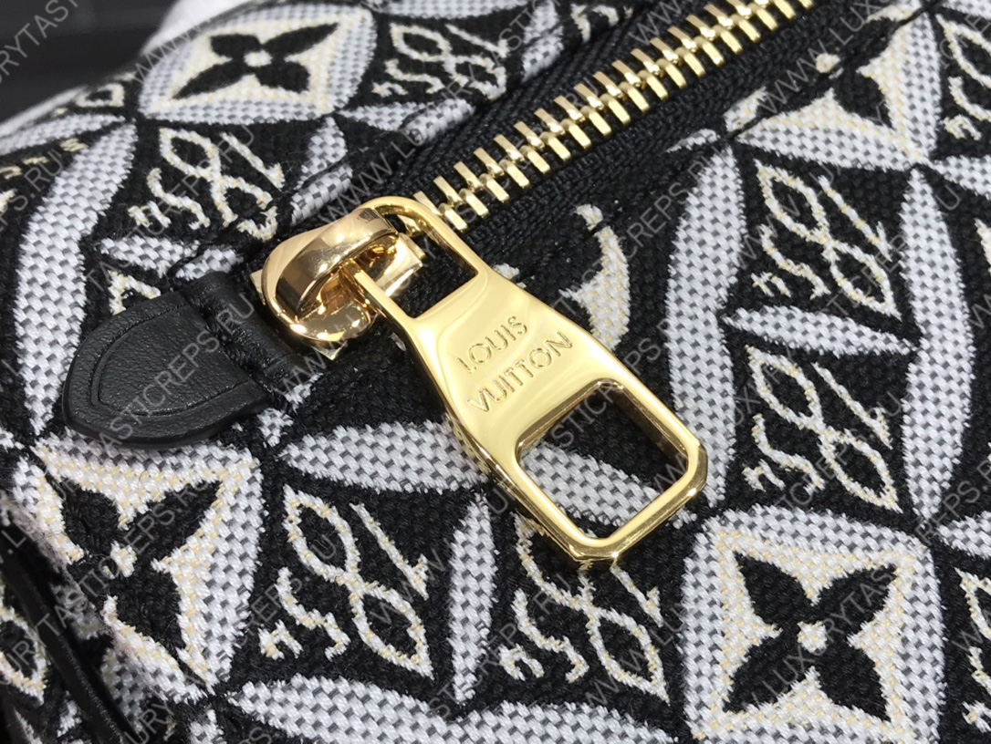 l**is V*t*n lv pochette mÉtis​ grey m57272