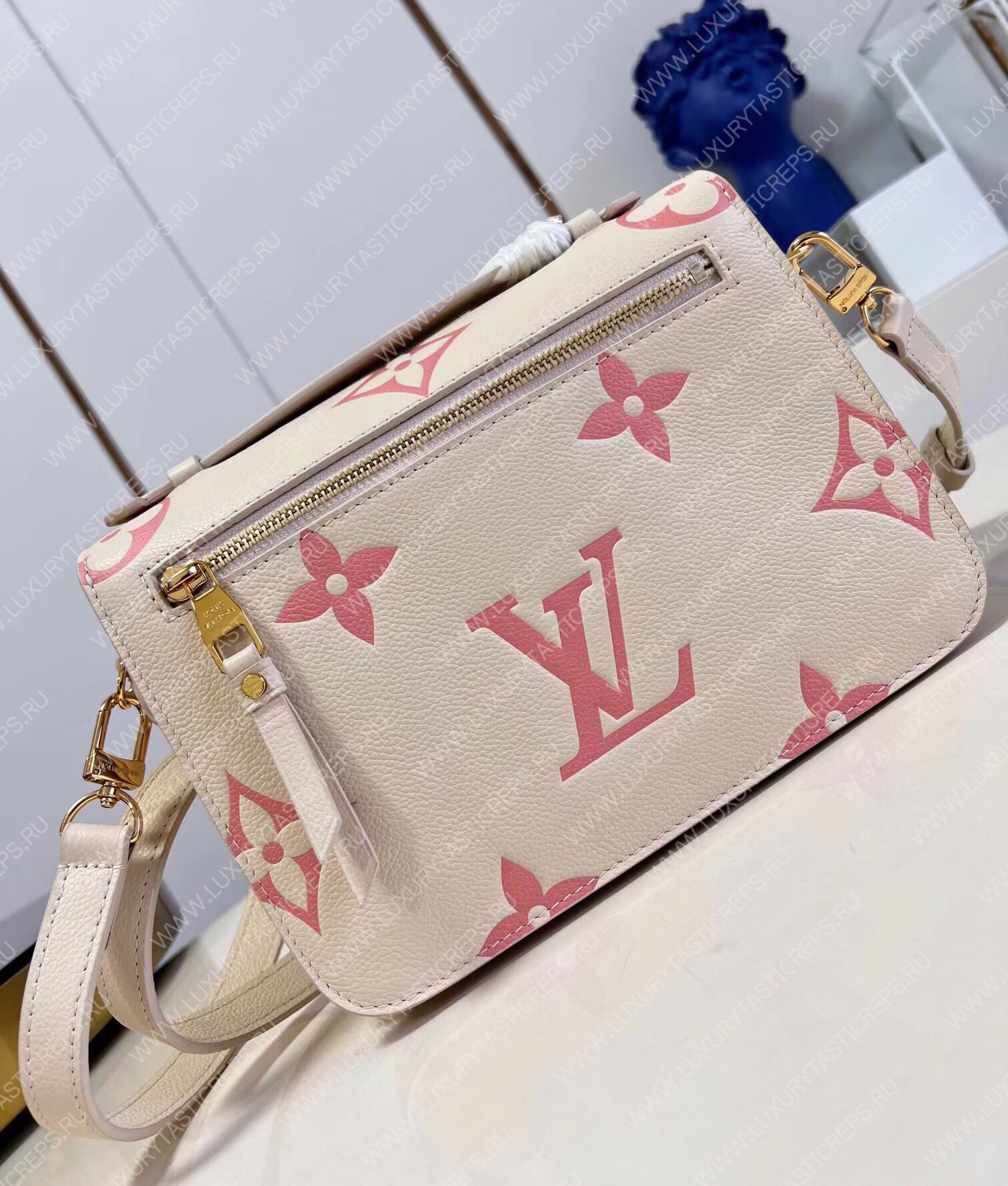 l**is V*t*n lv pochette mÉtis​ cream/pink m45809