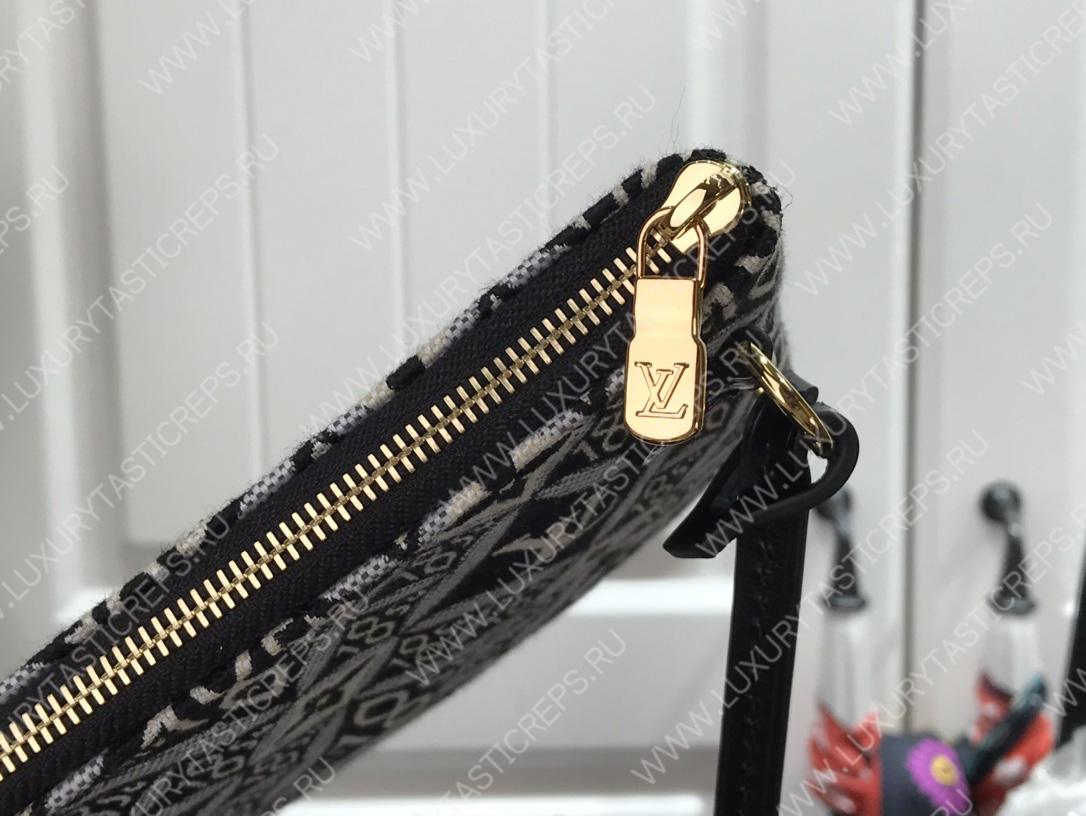 l**is V*t*n neverfull mm since 1854 gray m57230