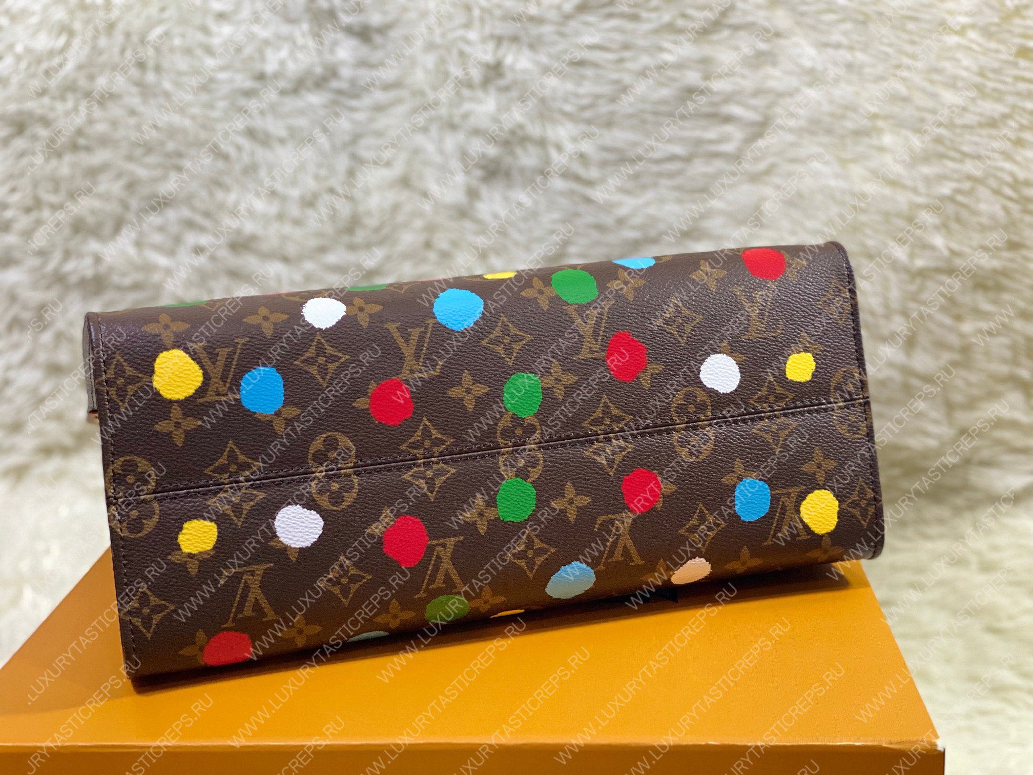 l**is V*t*n lv x yk onthego mm​ brown m46379