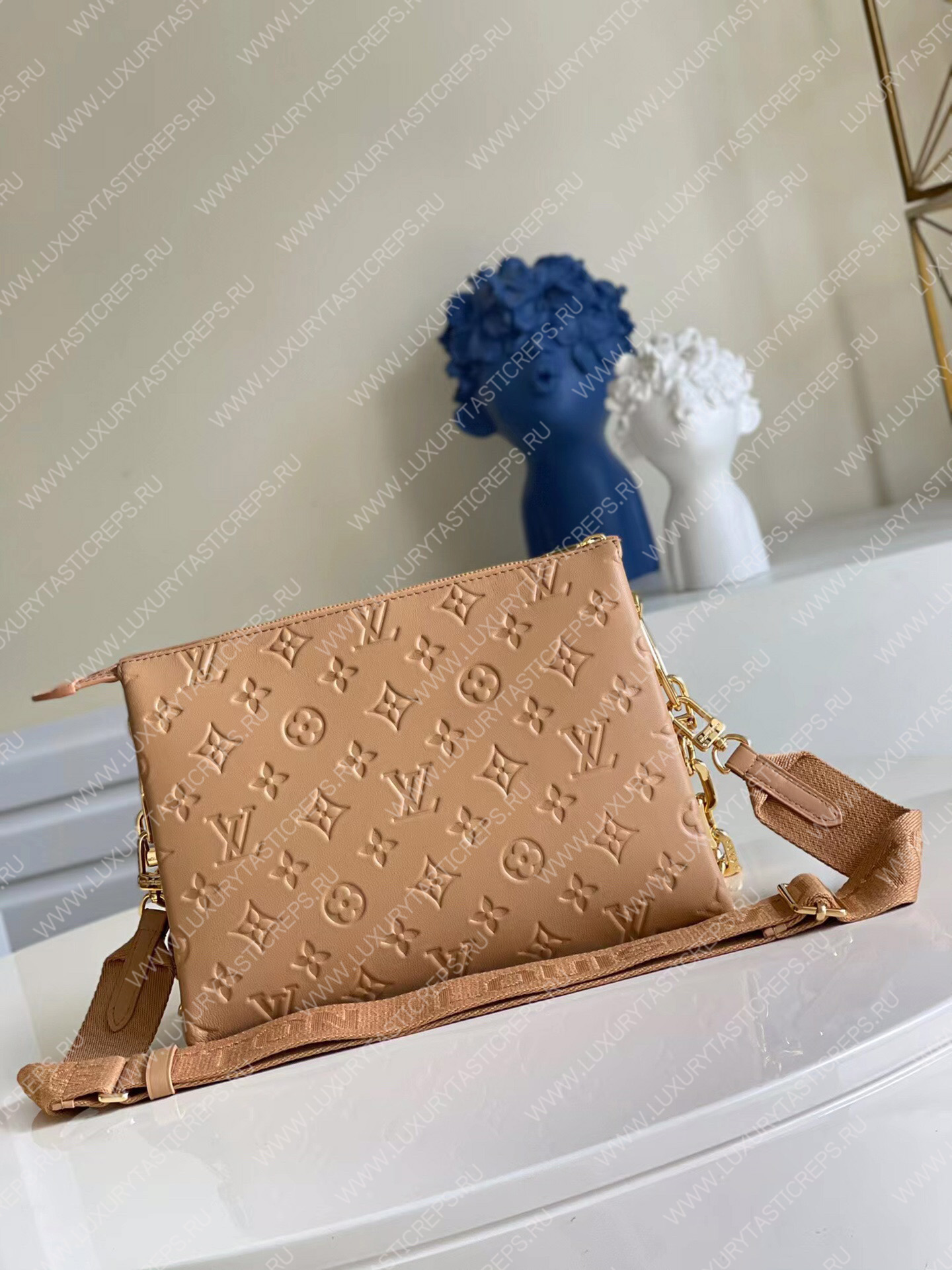 l**is V*t*n coussin pm coffee m57793