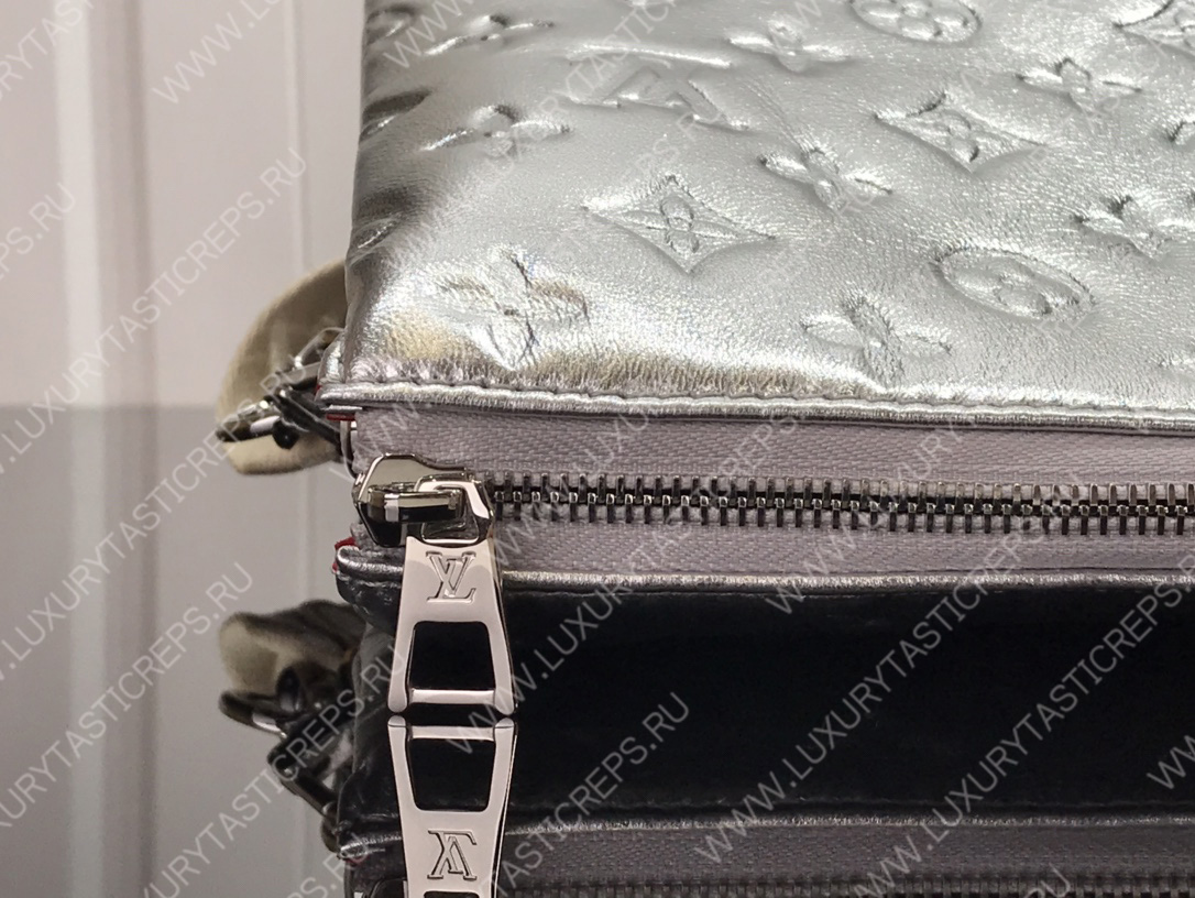 l**is V*t*n coussin pm silver m57793