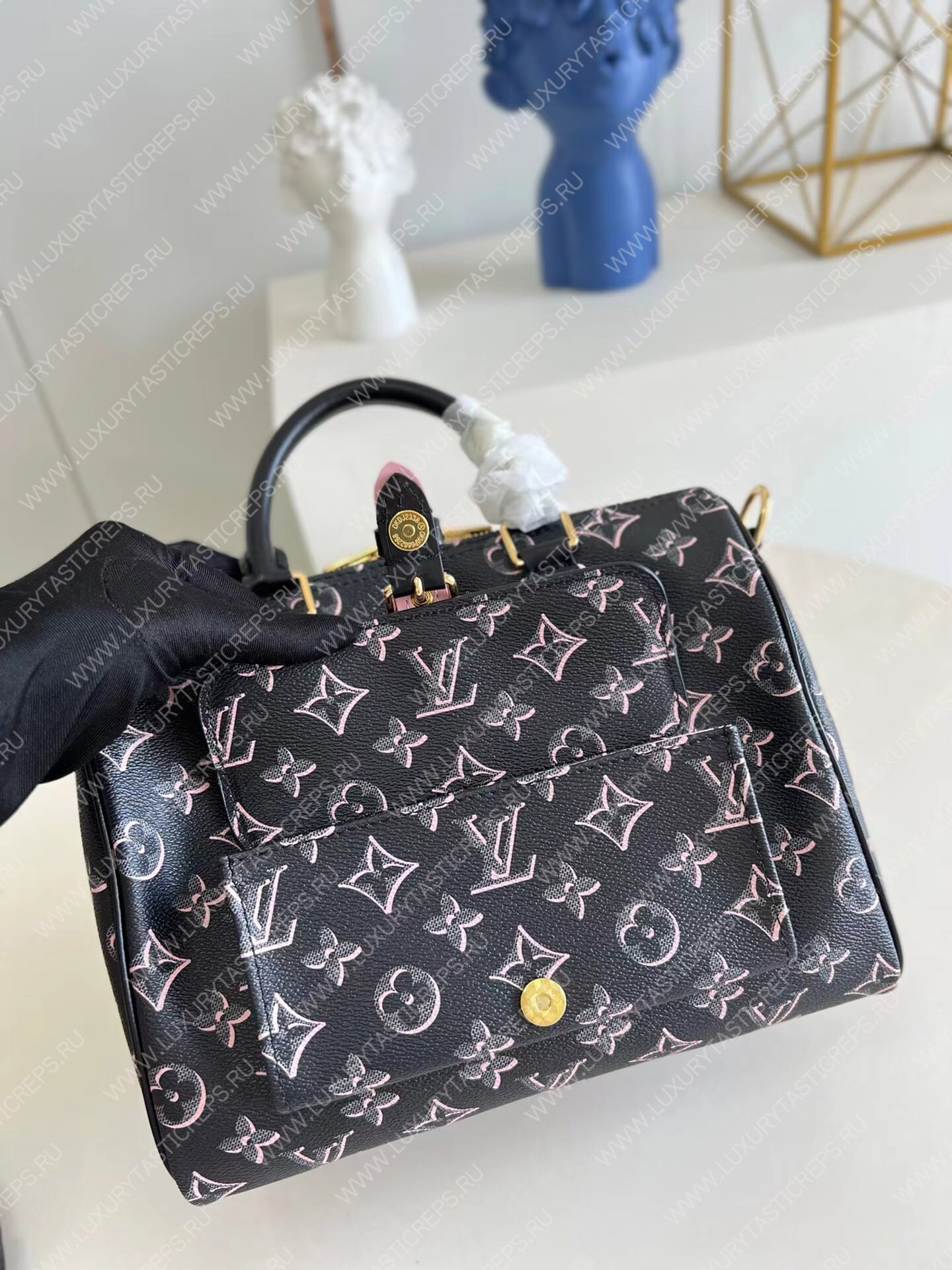 l**is V*t*n speedy bandouliÈre 25 black m20852