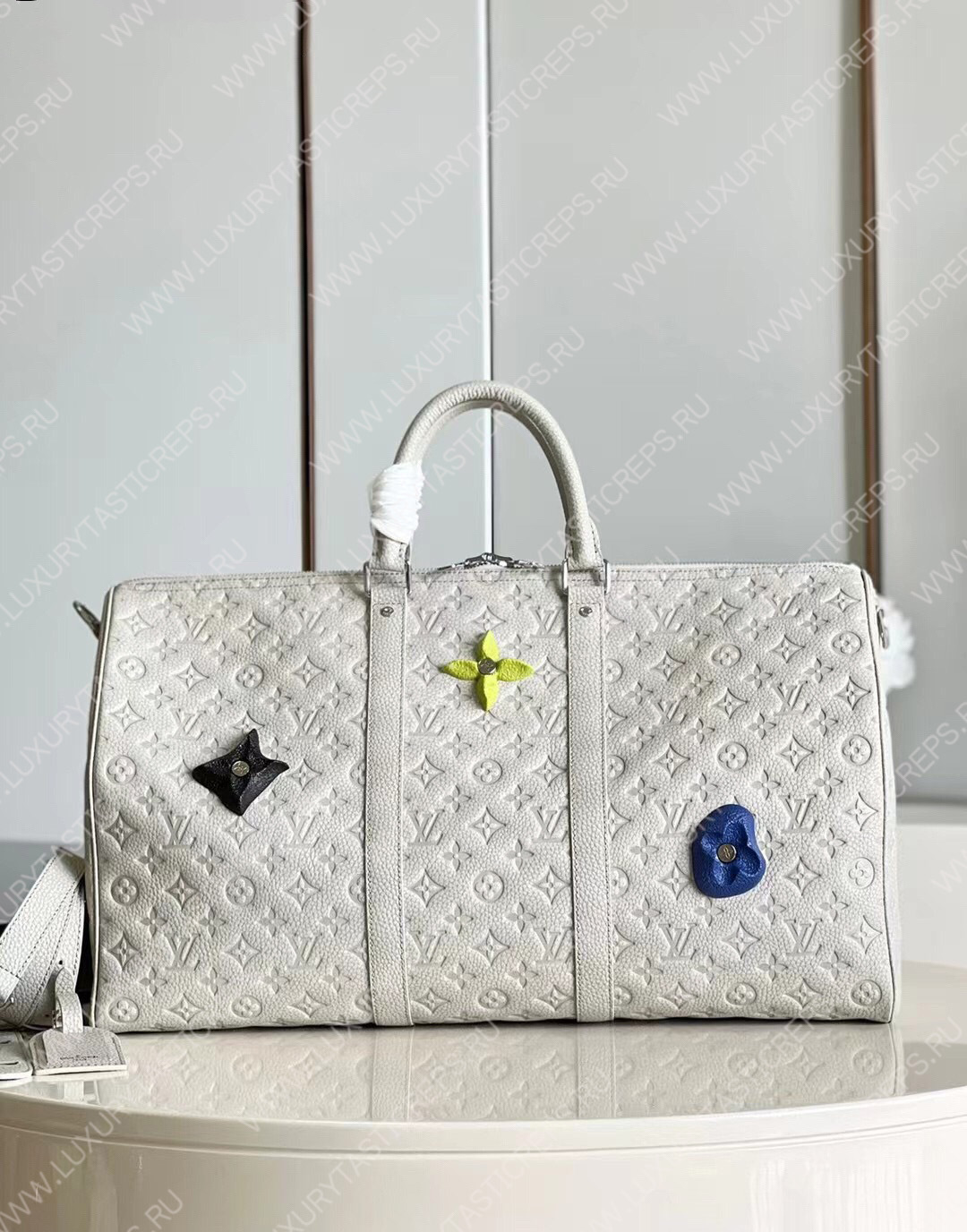 l**is V*t*n keepall 50 white m20901