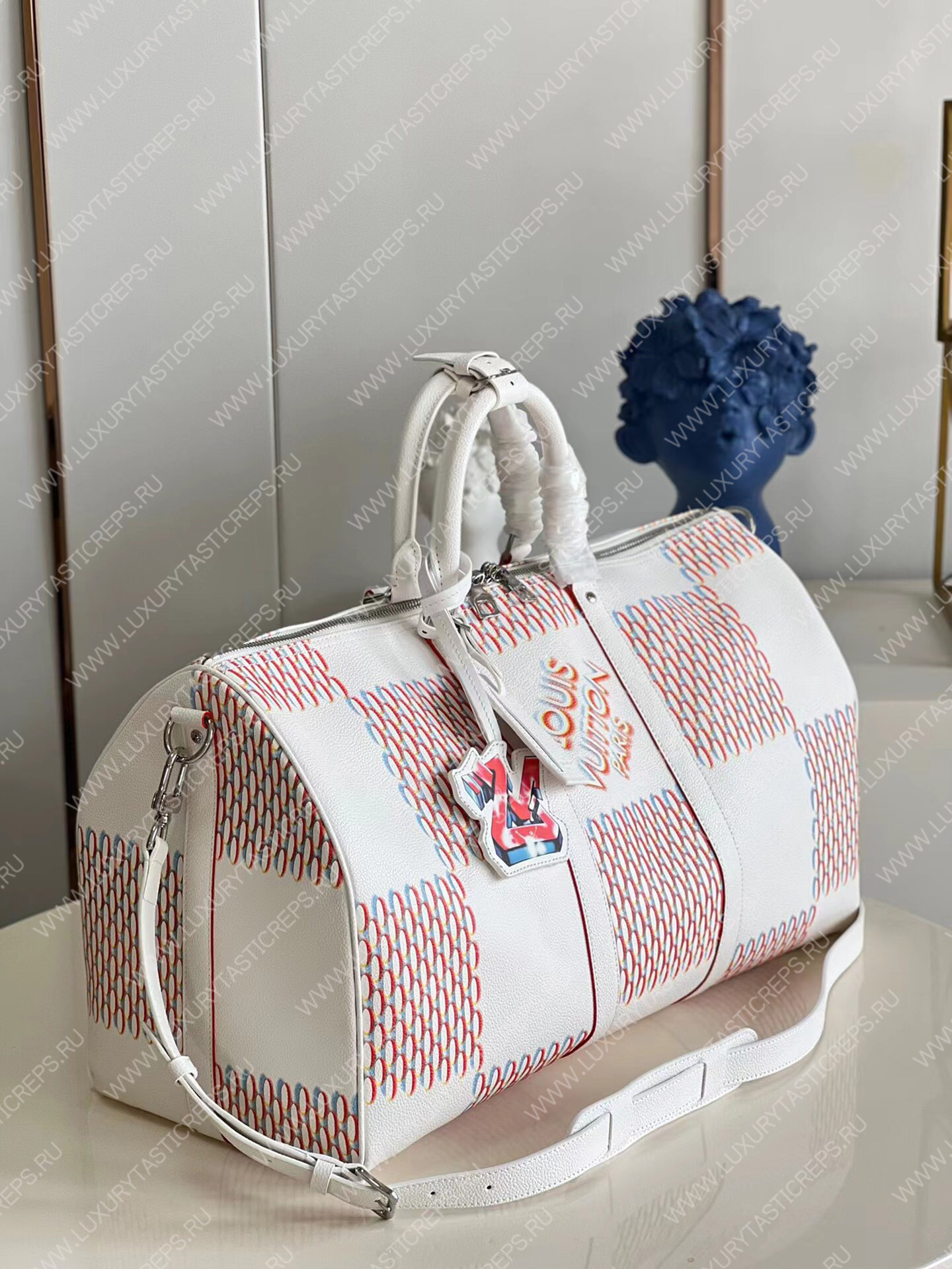 l**is V*t*n keepall 50b white m20563