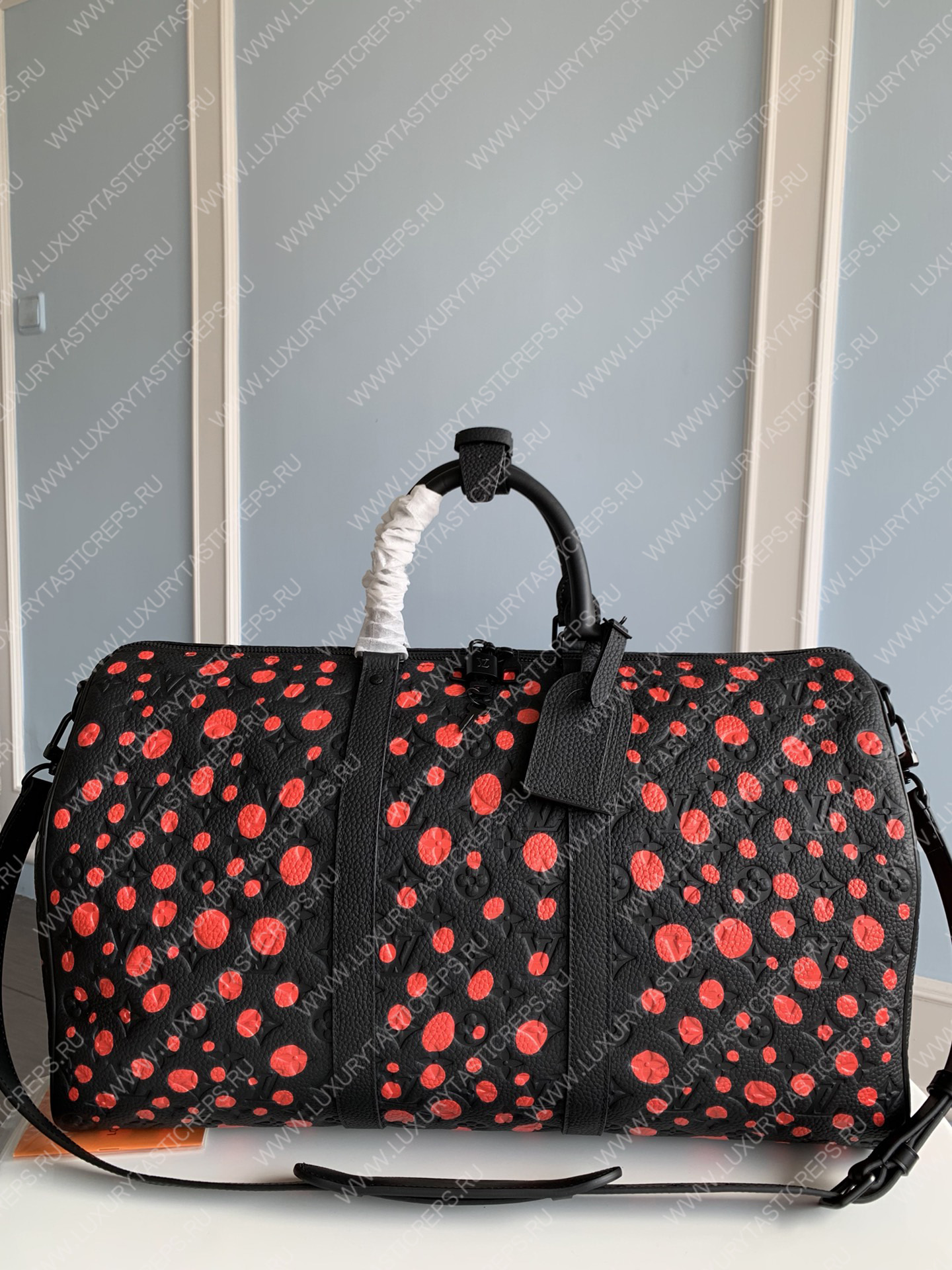 l**is V*t*n lv x yk keepall 50 black/red m21674
