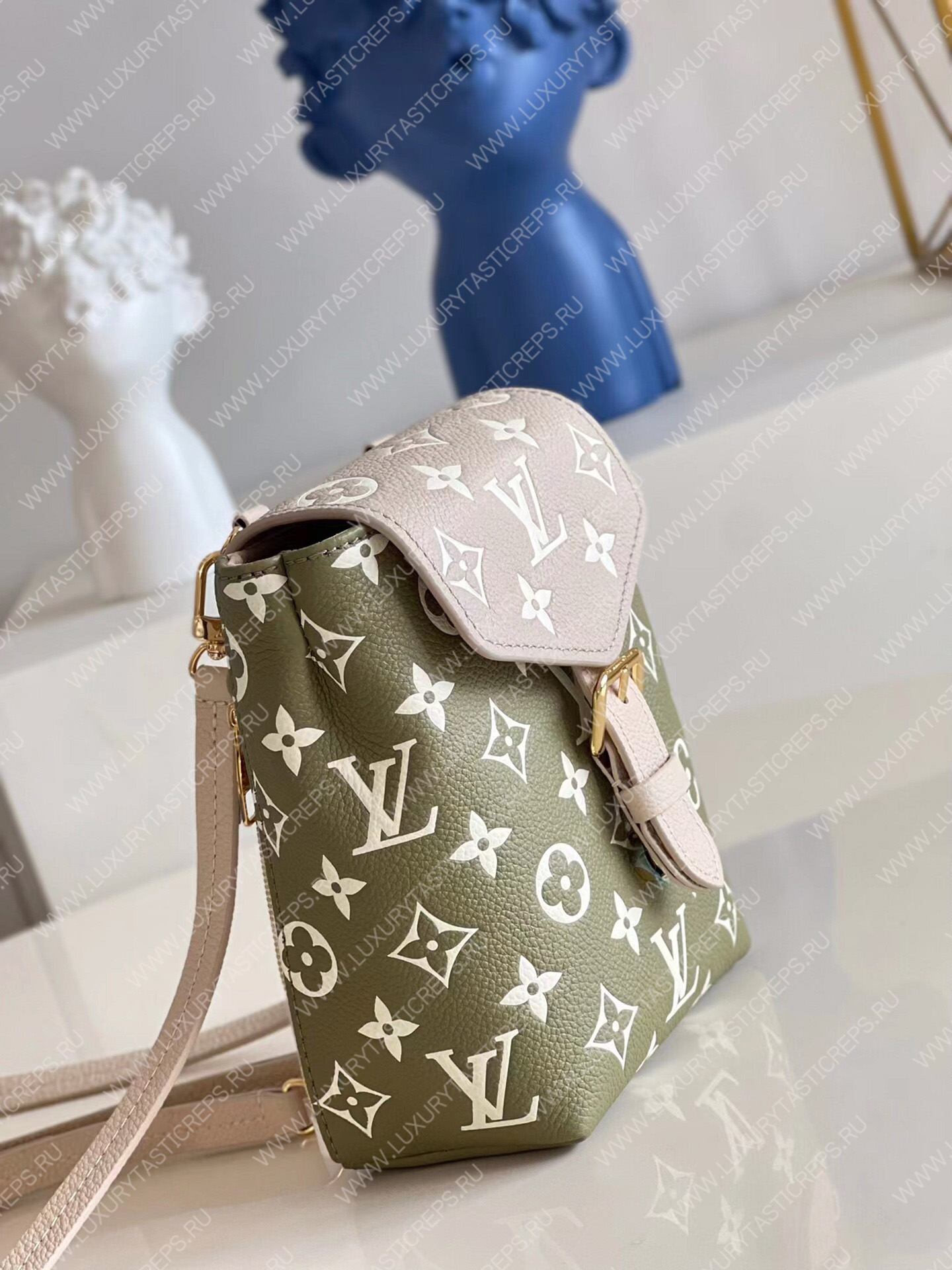 l**is V*t*n tiny backpack khaki / beige / cream m81351