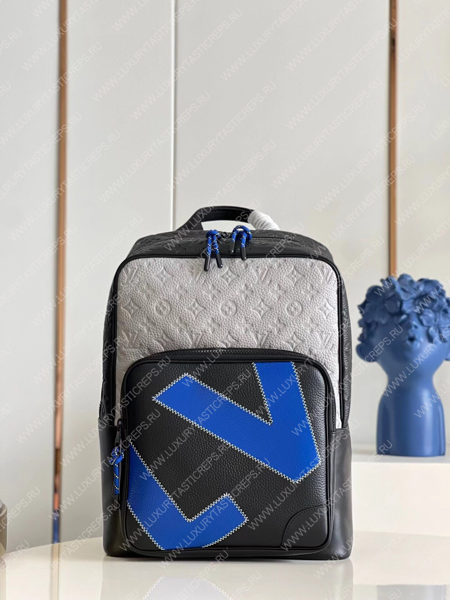 l**is V*t*n dean backpack gray m59924